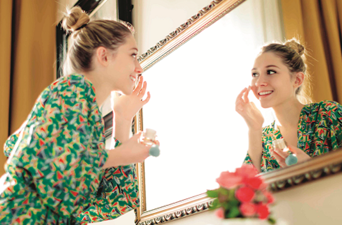 گرمی کے موسم میں جلد کی نگہداشت کے چھ نسخے