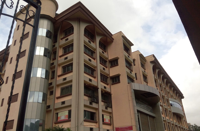 غریب طالبات کی ٹیوشن فیس معاف کرنے میں کالسیکر کالج کا ٹال مٹول کا رویہ