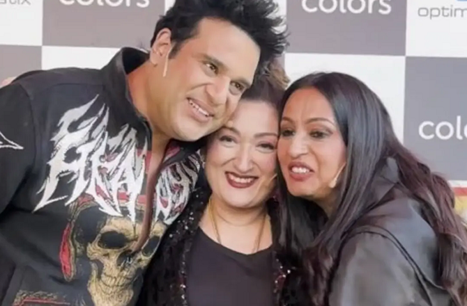 کرشنا ابھیشیک اور سنیتا آہوجا کی ۱۴؍ سال بعد ملاقات، جذباتی لمحہ وائرل