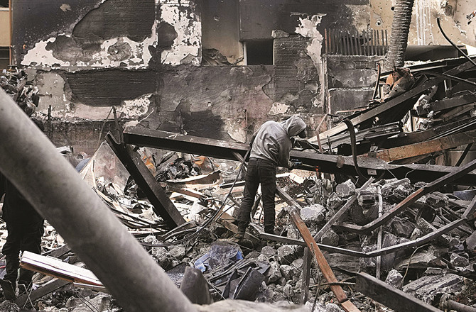 مذاکرات کے باوجود اسرائیل کے لبنان پر حملے