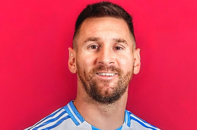 لیونل میسی نے یو ای کورنیلا کی ملکیت حاصل کی