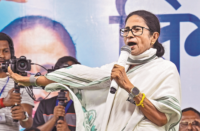 ہندی بولنے والے ووٹر مغربی بنگال میں ’کنگ میکر‘، ۵۰؍ سیٹوں پر اہم کردار ہوگا