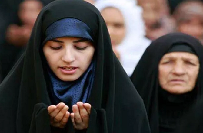 مساجد میں خواتین کے داخلے پر پابندی نہیں لیکن...: مسلم پرسنل لاء بورڈ