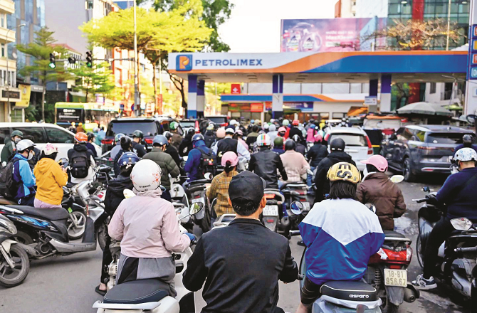 ہرمز کے کھلنے پر خام تیل کی قیمتوں میں ۱۳؍ فیصد تک کی گراوٹ