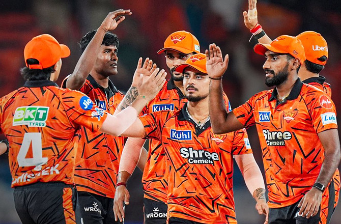 سن رائزرز حیدرآباد کی ٹیم راجستھان کے قلعہ میں نقب لگانے اترے گی 