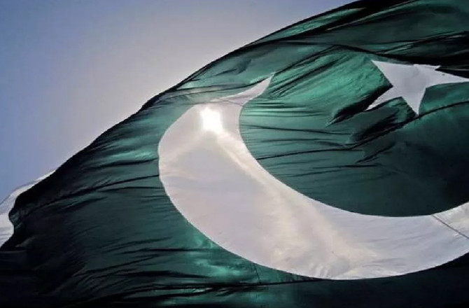 پاکستان نے سعودی امداد میں اضافے کے بعد  امارات کا اربوں ڈالر کا قرض واپس کر دیا