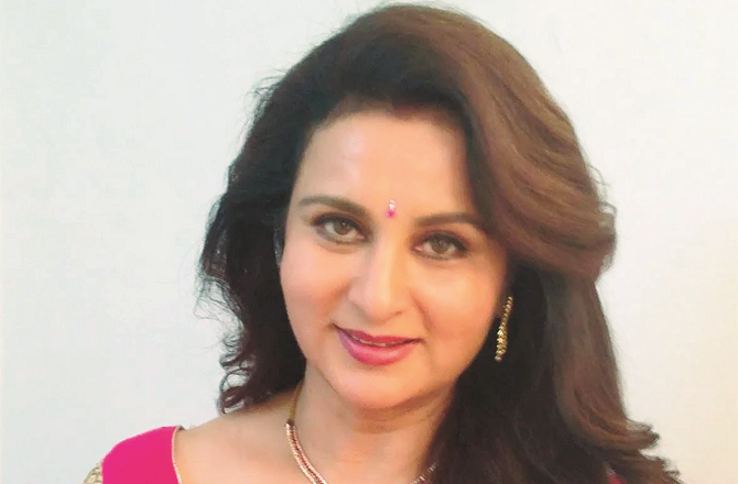 پونم ڈھلوں خواہش سے نہیں قسمت سے اداکارہ بنیں 