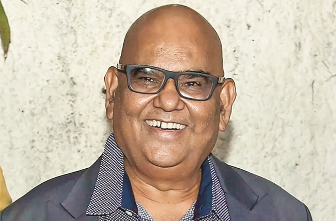 ستیش کوشک اداکاری سے ہنسانے کا ہنر خوب جانتے تھے