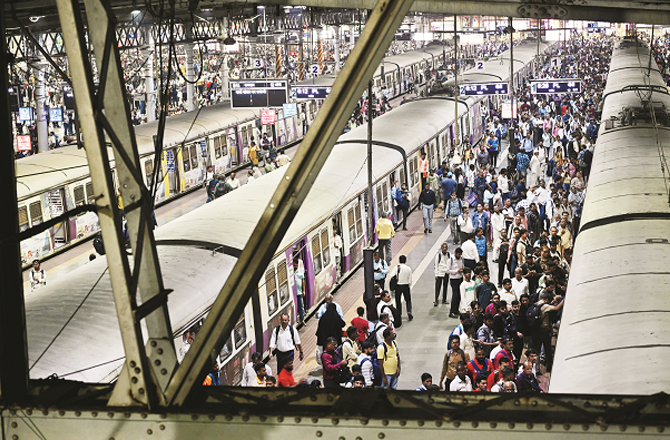 سینٹرل ریلوے کی جانب سے ہر شعبے میں نمایاں کامیابی کا دعویٰ