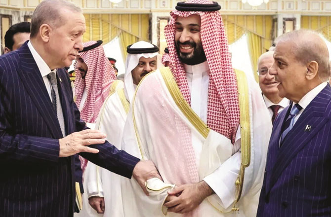 پاکستان، سعودی عرب اور ترکی کے درمیان کیا گیا مکہ معاہدہ کس کے خلاف ہے ؟