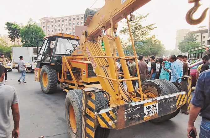 ایرولی کی تعمیراتی سائٹ پر کرین کا ہُک ٹوٹ کر گرا ،۲ ؍ مزدور ہلاک 