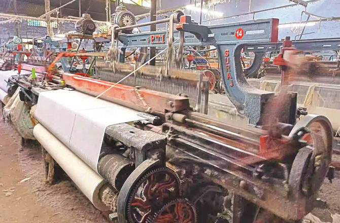 مالیگائوں : پاپلین کے بعد کاٹن اور پالیسٹر کے کارخانے بھی بند میں شامل  