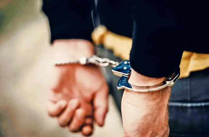 کرلا: ۶؍ ماہ کے بچے کا اغوا کار محض ۴؍ گھنٹے میں گرفتار