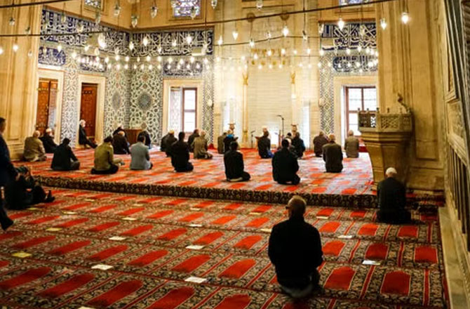 منافقین کی اقسام اور وہ علامات جو قرآن مجید میں بیان ہوئی ہیں