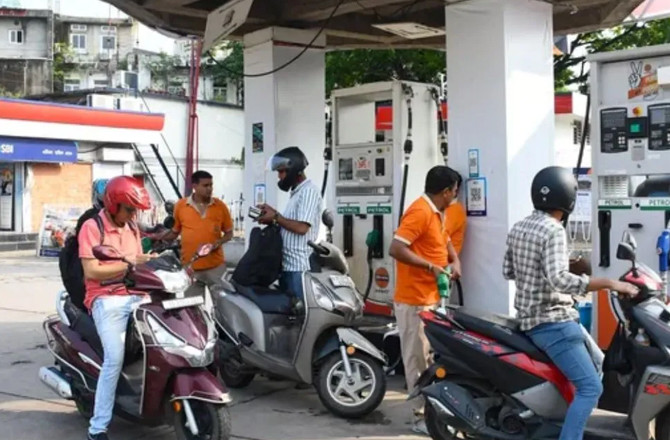 باب المندب میں خلل سے ایشیا میں پیٹرول اور اشیائے خورونوش کی قیمتیں بڑھنے کا خدشہ