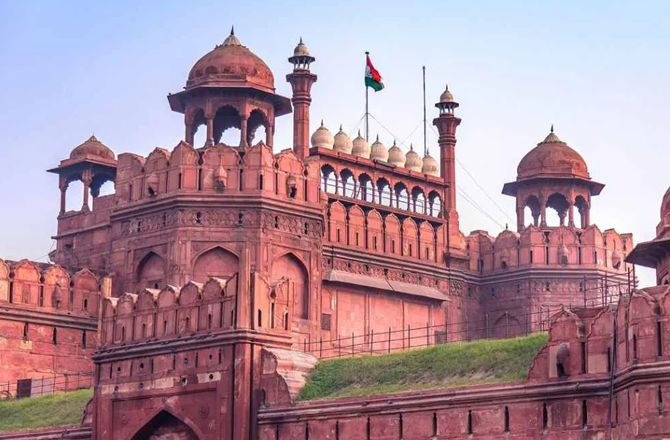 وزارت دفاع کا یوم آزادی کے دعوت نامے پر مکمل ’’وندے ماترم‘‘ شامل کرنے کا فیصلہ