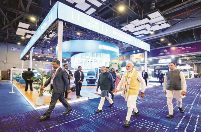   دہلی  میں دُنیا کی سب سے بڑی اے آئی کا نفرنس 