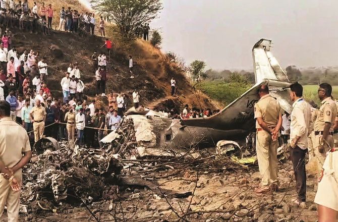  اجیت پوار کے طیارے کا بلیک باکس ہی جل گیا؟