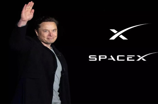 اسپیس ایکس نے خلا میں اے آئی ڈیٹا سینٹر لانچ کرنے کے لیے ایکس اے آئی  کا حصول کر لیا 