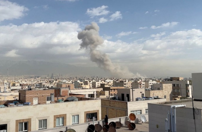 ایران-اسرائیل جنگ کے درمیان، ہندوستان اور یورپی ممالک نے اپنے شہریوں کیلئے ایڈوائزری جاری کی