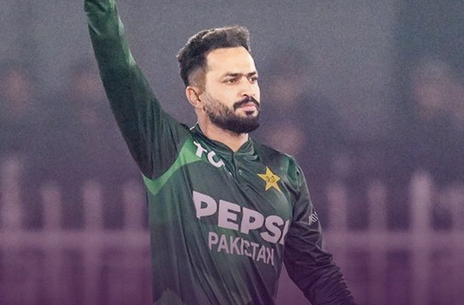 پاکستان نے آسٹریلیا کو کلین سویپ کیا، نواز نے ۵؍ وکٹ لئے