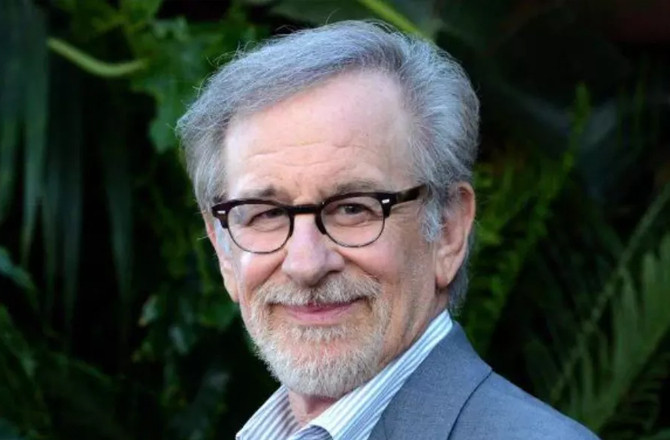 گریمی ملنے کے بعد اسٹیون اسپلبرگ ’’ای گوٹ‘‘ کلب میں شامل