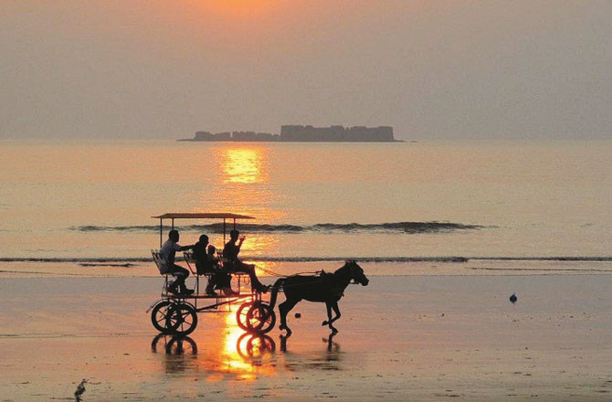 علی باغ بیچ:ملک کے دلکش ترین ساحلوں میں سے ایک