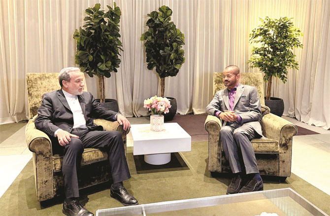 ایران کی فوجی صلاحیت دیکھ کر امریکہ محتاط،مذاکرات کا آغاز  