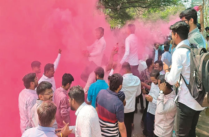 ضلع پریشد اور پنچایت سمیتی انتخابات کےنتائج ظاہر، مہایوتی اس میں بھی آگے