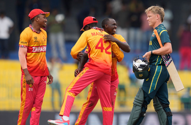 زمبابوے کا بڑا دھماکہ،دنیائے کرکٹ میں ہلچل، آسٹریلیا کو ناقابلِ یقین شکست