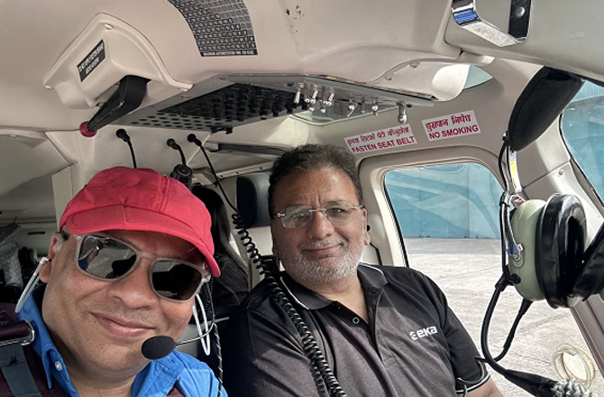 ممبئی۔ پونے ایکسپریس وے پرٹریفک جام میں سدھیر مہتا پھنسے، ایئر لفٹ کرایا گیا 