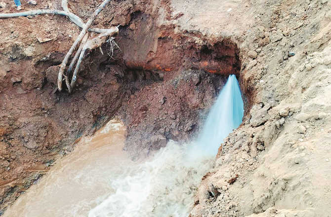 بھیونڈی : ممبئی میونسپل کارپوریشن کی تانسا پائپ لائن پھٹ گئی