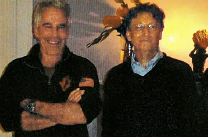 ایپسٹین فائلز اور وبا کی سازش: بل گیٹس سے متعلق وائرل دعویٰ گمراہ کن