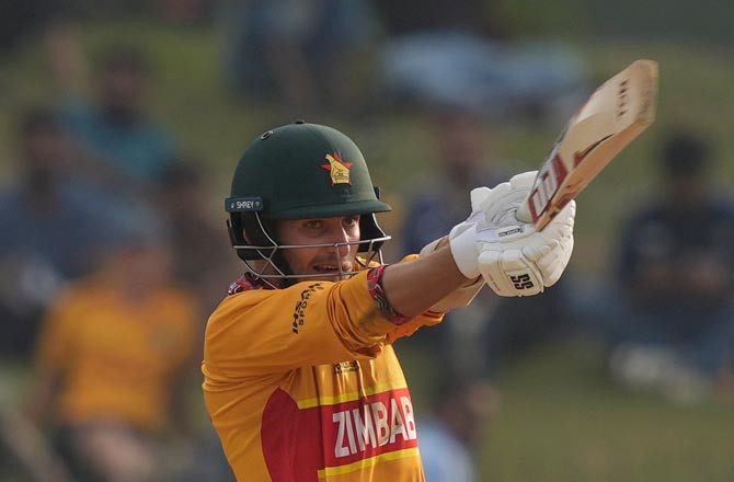 ٹی ۲۰؍ ورلڈ کپ: زمبابوے کی یکطرفہ کامیابی، عمان ناکام