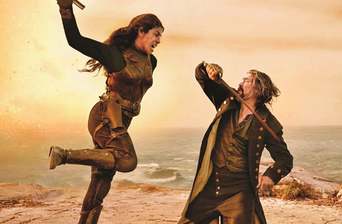 دی بلف: پرینکا چوپڑا کی ایکشن سے بھرپور ہالی ووڈ فلم