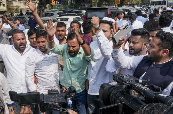 اے آئی سمٹ احتجاج : انڈین یوتھ  کانگریس کے صدر اُدے بھانو چب گرفتار