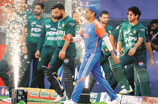  ہندوستان کے خلاف میچ کے بائیکاٹ کا پاکستان پر کیا اثر ہو گا؟