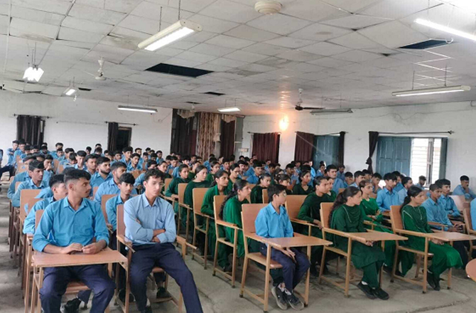 آئی ٹی آئی کے طلبہ کو ڈیزاسٹر مینجمنٹ کی تربیت دی جائیگی