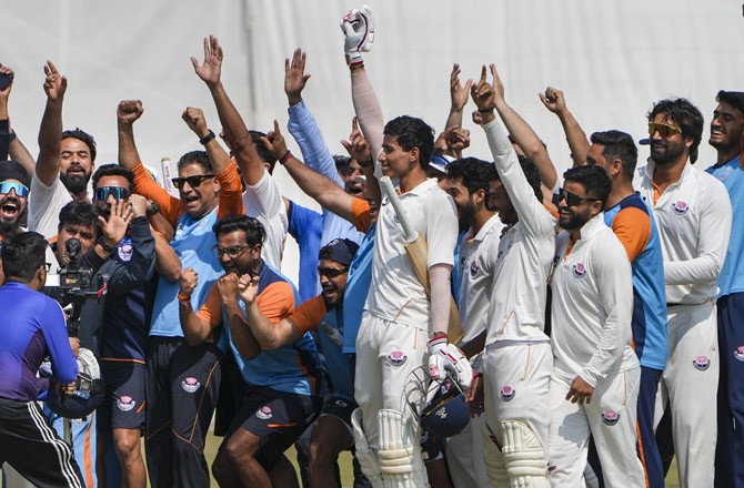 رنجی فائنل: میزبان کرناٹک کا مقابلہ تاریخ رقم کرنے کے لئے پر عزم جموں و کشمیر سے ہوگا