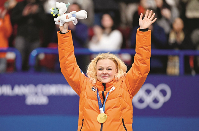 میلان ونٹر اولمپکس: زینڈرا ویلزبوئر کا۵۰۰ ؍میٹر شارٹ ٹریک میں نیا عالمی ریکارڈ