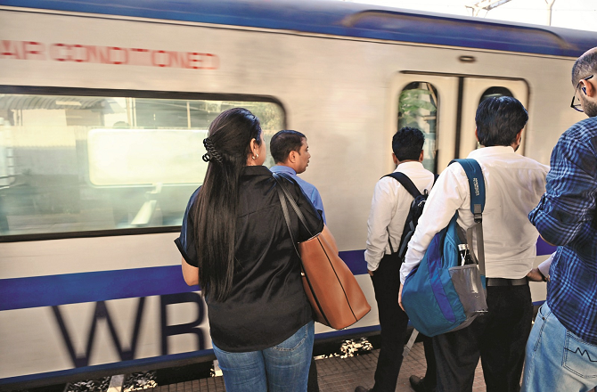 ۱۹؍فروری سے ۱۲؍اے سی اور۳؍نان اے سی ٹرینوں کا اضافہ