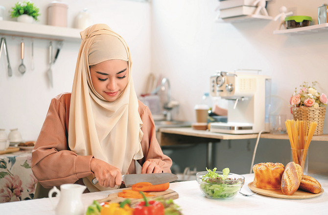 رمضان اور ملازمت پیشہ خواتین: یوں معمولات کو آسان بنائیں