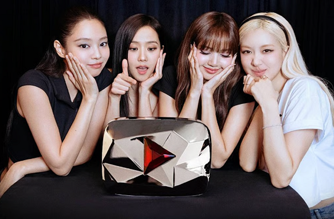 بلیک پنک نے یوٹیوب پر ۱۰۰؍ ملین سبسکرائبرز کا سنگ میل عبور کرلیا