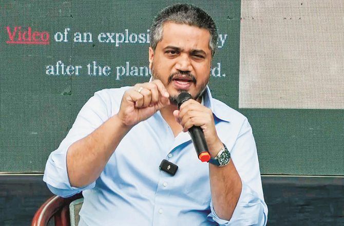  روہت پوار کا وزیر برائے ہوا بازی کو ہٹانے کا مطالبہ