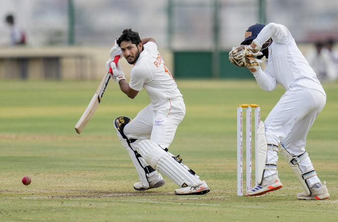 رنجی فائنل:شبھم اور یاور کی شاندار بلے بازی