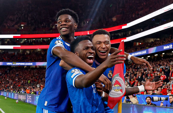 رئیل میڈرڈ کی بنفیکا کے خلاف جیت: نسل پرستی کے الزامات سے میچ متاثر