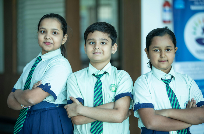 اوشیوارہ: اسکول بند کرنے کے فیصلہ پر سرپرست ہائی کورٹ سے رجوع ہوسکتے ہیں