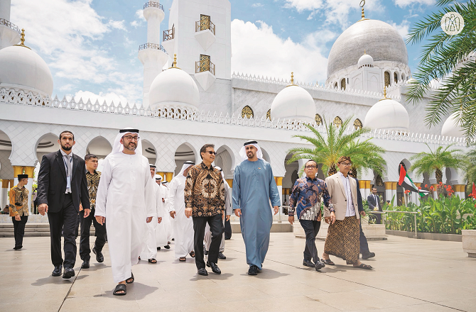 شیخ زاید مسجد نے۲۰۲۵ء میں ۷۰؍ لاکھ مہمانوں کا استقبال کیا