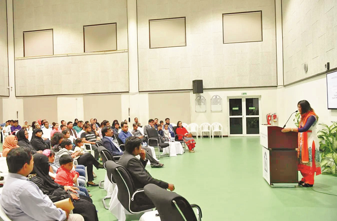 نصاب کے ذریعے معصوم ذہنوں پر فرقہ پرستی کی کاشت کاری : ہم کتنے تیار ہیں؟