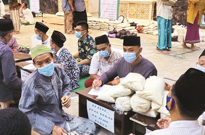 آج کی تراویح میں مالِ غنیمت، غزوۂ بدر اور پھر  زکوٰۃ کے مصارف کی بابت سنئے!